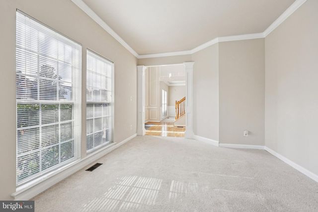 2880 MYRTLEWOOD DR, Dumfries, VA 22026