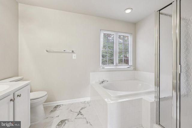 2880 MYRTLEWOOD DR, Dumfries, VA 22026