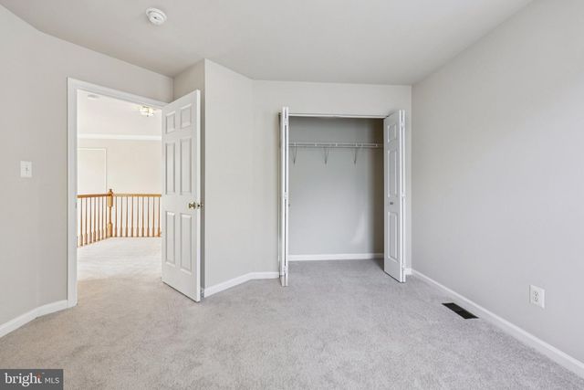 2880 MYRTLEWOOD DR, Dumfries, VA 22026