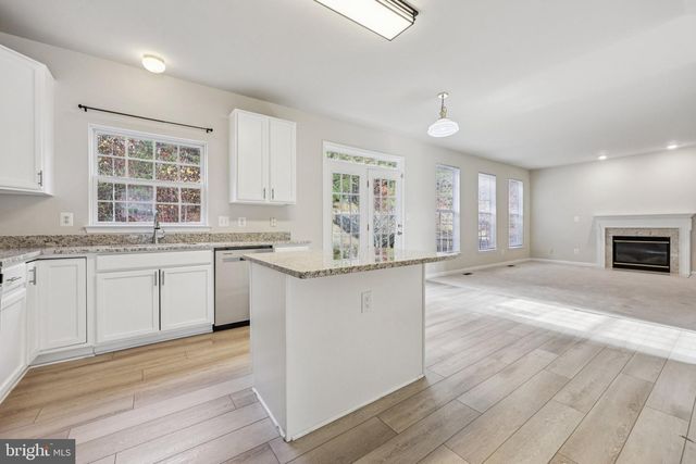 2880 MYRTLEWOOD DR, Dumfries, VA 22026