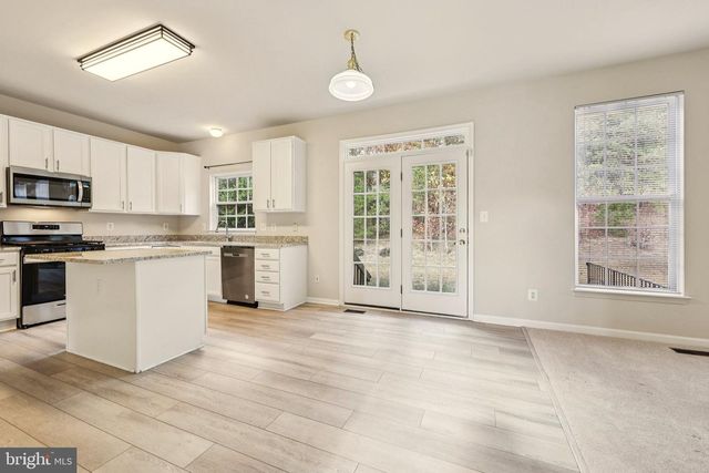 2880 MYRTLEWOOD DR, Dumfries, VA 22026