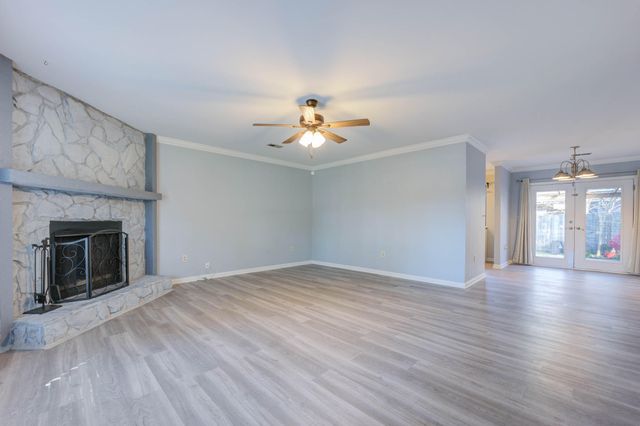 8042 Nova Court, North Charleston, SC 29420