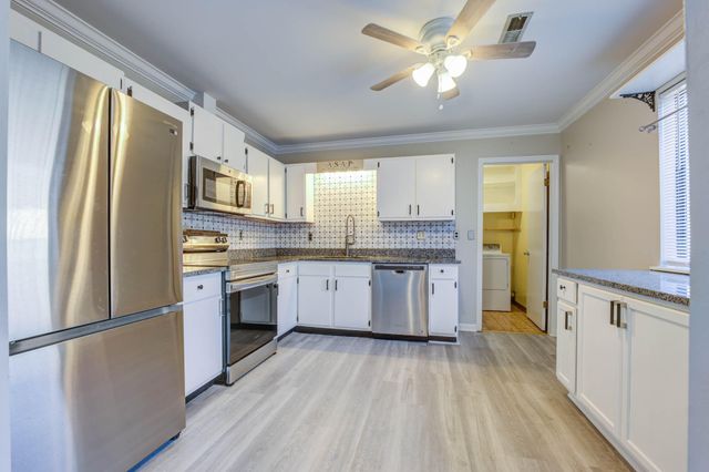 8042 Nova Court, North Charleston, SC 29420