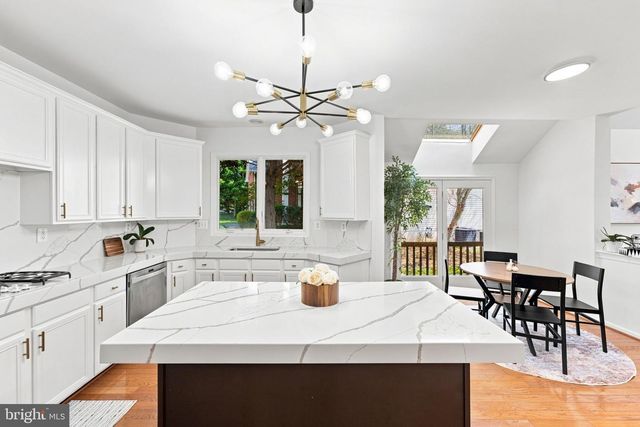 5045 WORTHINGTON WOODS WAY, Centreville, VA 20120