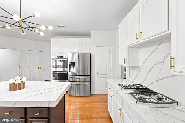 5045 WORTHINGTON WOODS WAY, Centreville, VA 20120