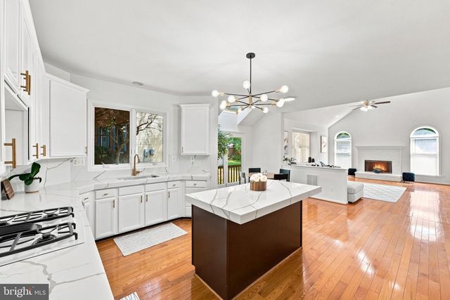 5045 WORTHINGTON WOODS WAY, Centreville, VA 20120