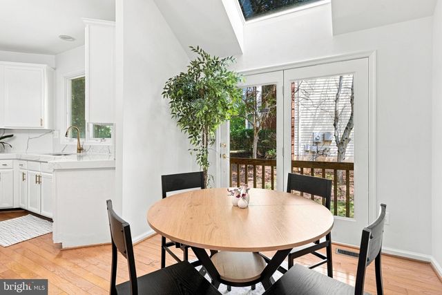 5045 WORTHINGTON WOODS WAY, Centreville, VA 20120