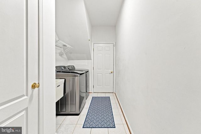 5045 WORTHINGTON WOODS WAY, Centreville, VA 20120