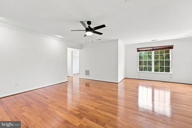 5045 WORTHINGTON WOODS WAY, Centreville, VA 20120