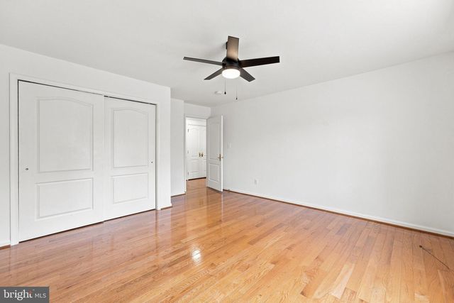 5045 WORTHINGTON WOODS WAY, Centreville, VA 20120