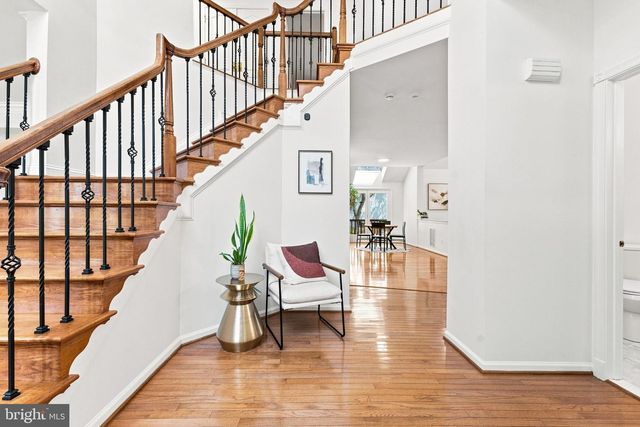 5045 WORTHINGTON WOODS WAY, Centreville, VA 20120