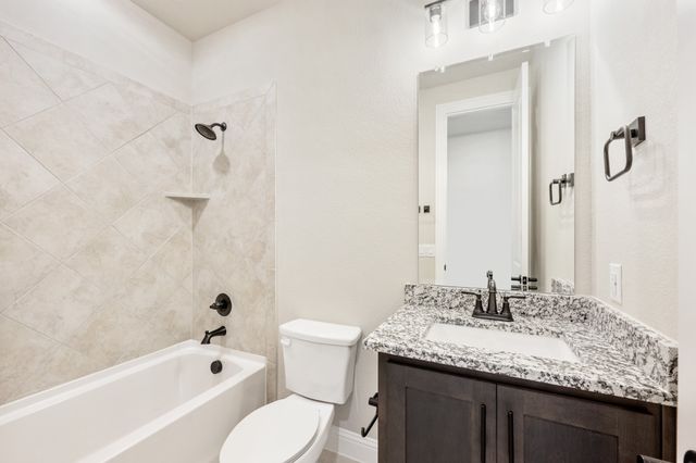 4622 Bel Air Drive, Midlothian, TX 76065