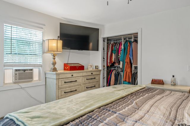 849 County Road 3216, Jacksonville, TX 75766