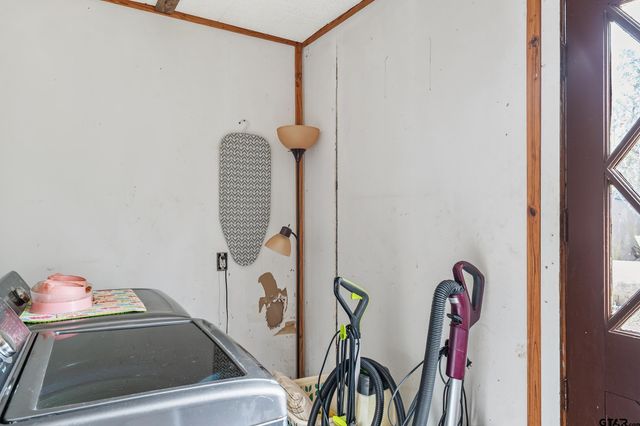 849 County Road 3216, Jacksonville, TX 75766