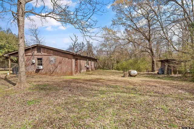 849 County Road 3216, Jacksonville, TX 75766