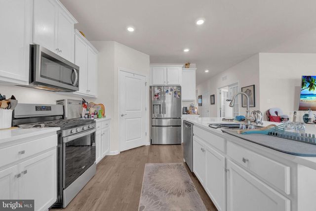 31 WALTON WAY, Delanco, NJ 08075