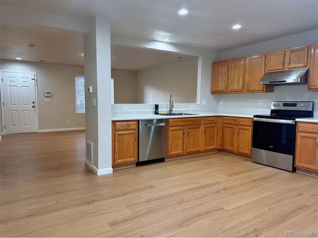 8866 Meade Ct, Westminster, CO 80031