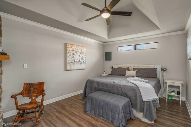 5221 S Lakeshore Drive, Shreveport, LA 71109