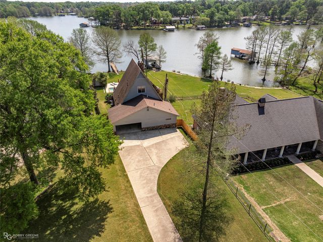 5221 S Lakeshore Drive, Shreveport, LA 71109