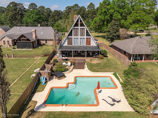 5221 S Lakeshore Drive, Shreveport, LA 71109