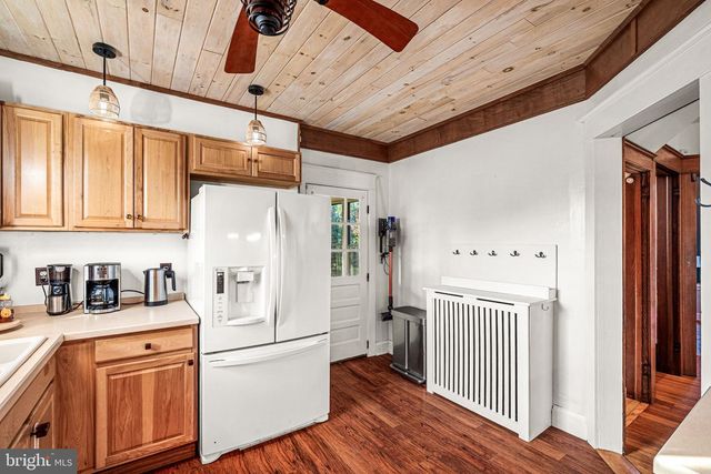 844 STIRLING ST, Coatesville, PA 19320