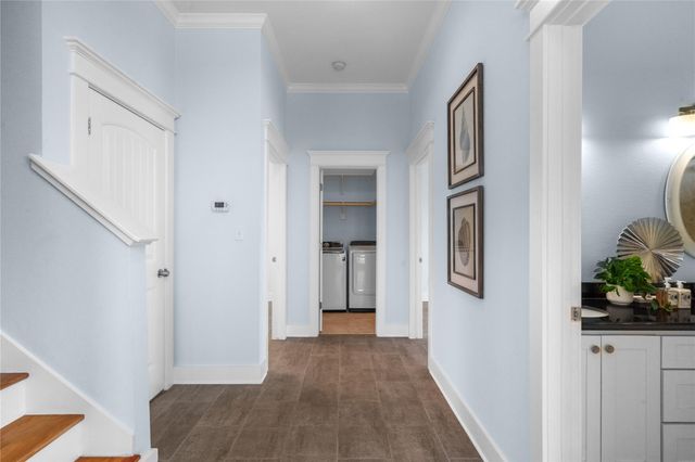 11202 Reagor Way, Galveston, TX 77554