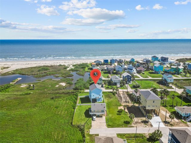 11202 Reagor Way, Galveston, TX 77554