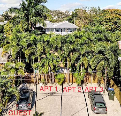 813 SW Middle Street Court, Fort Lauderdale, FL 33312