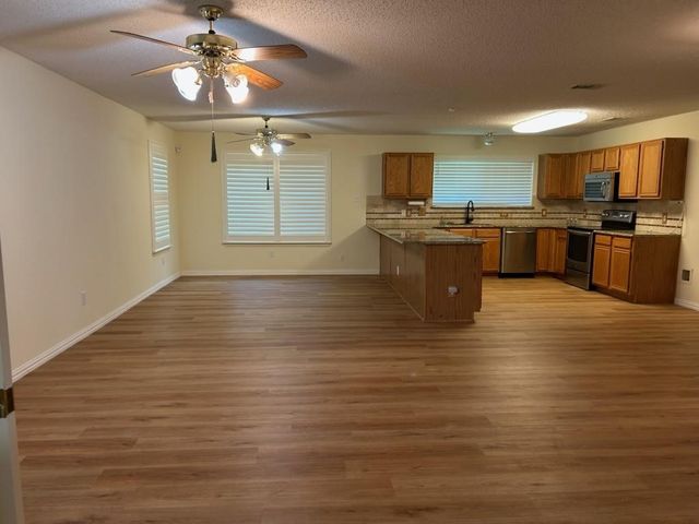 2106 Millwood Drive, Corinth, TX 76210