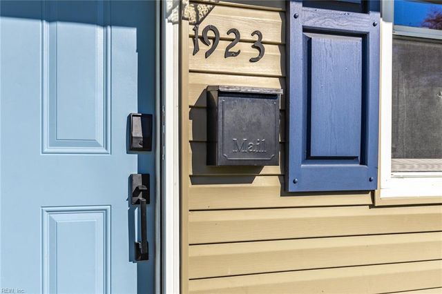 1923 Rawood DR, Hampton, VA 23663