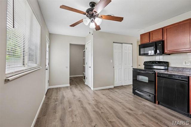 18 Lone Elk Lane, St Peters, MO 63376