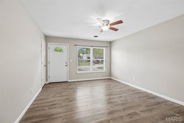 18 Lone Elk Lane, St Peters, MO 63376