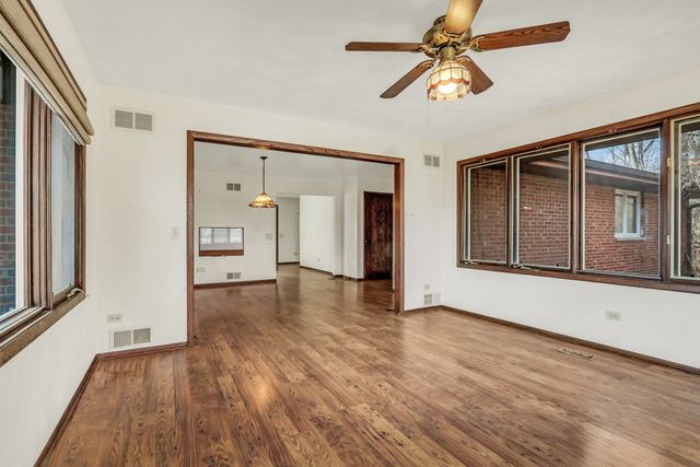 40335 N Mill Creek Road, Old Mill Creek, IL 60083