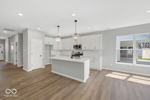 5504 Aspen Wood Lane, Indianapolis, IN 46239