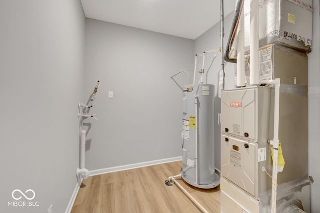 5504 Aspen Wood Lane, Indianapolis, IN 46239