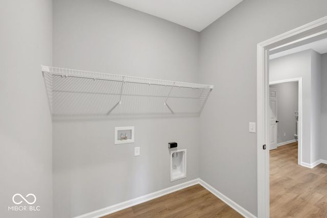 5504 Aspen Wood Lane, Indianapolis, IN 46239