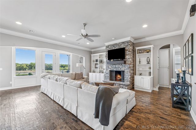 12373 S 105th Avenue E, Bixby, OK 74008
