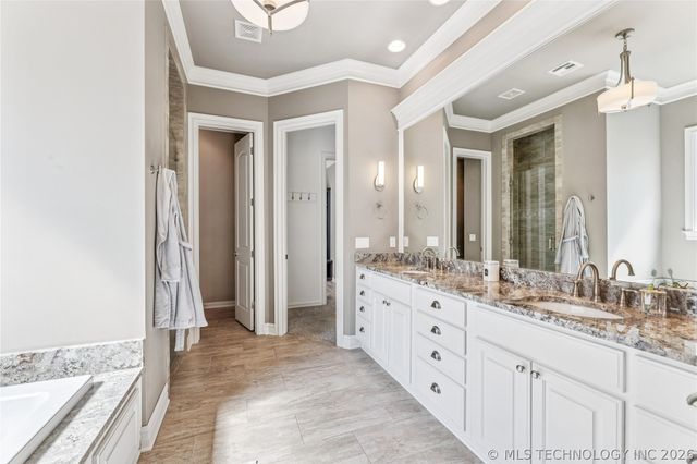 12373 S 105th Avenue E, Bixby, OK 74008