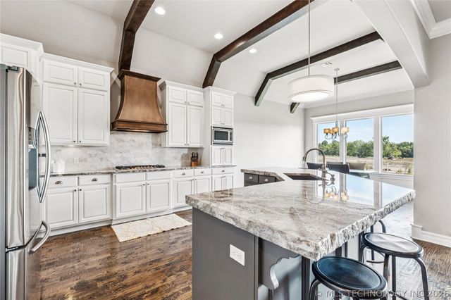 12373 S 105th Avenue E, Bixby, OK 74008