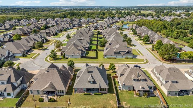 12373 S 105th Avenue E, Bixby, OK 74008