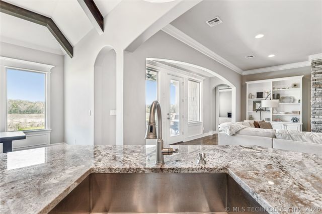 12373 S 105th Avenue E, Bixby, OK 74008