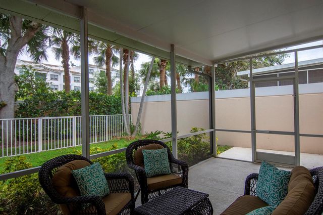 504 Capistrano Drive, Palm Beach Gardens, FL 33410