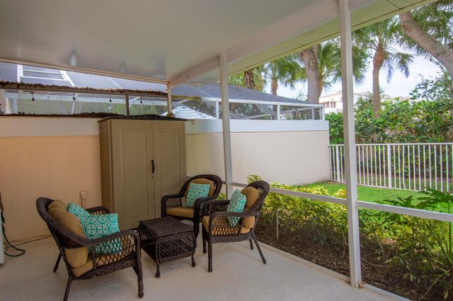 504 Capistrano Drive, Palm Beach Gardens, FL 33410