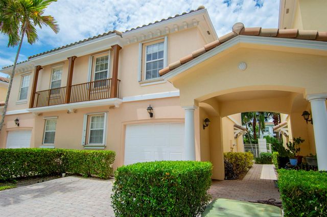 504 Capistrano Drive, Palm Beach Gardens, FL 33410