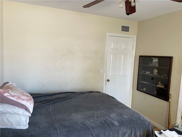 1079 S Clifpark Circle, Anaheim, CA 92805