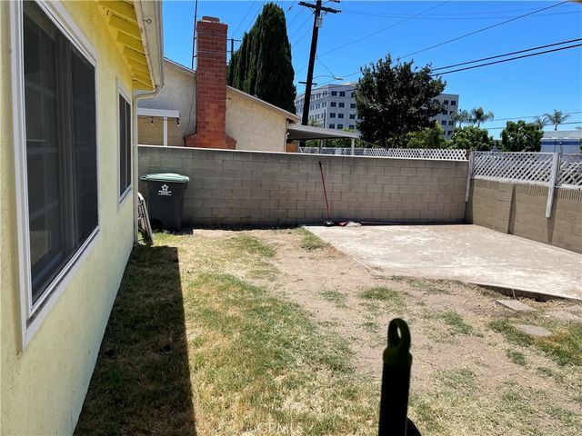1079 S Clifpark Circle, Anaheim, CA 92805