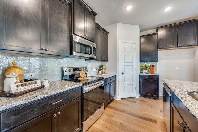 313 Sam Drive, Hillsboro, TX 76645