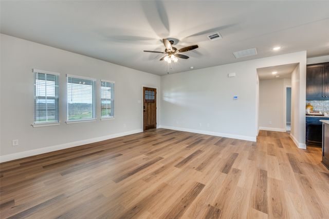 313 Sam Drive, Hillsboro, TX 76645