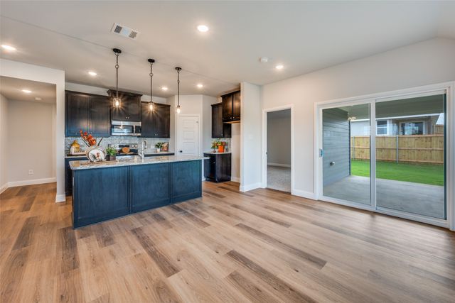 313 Sam Drive, Hillsboro, TX 76645