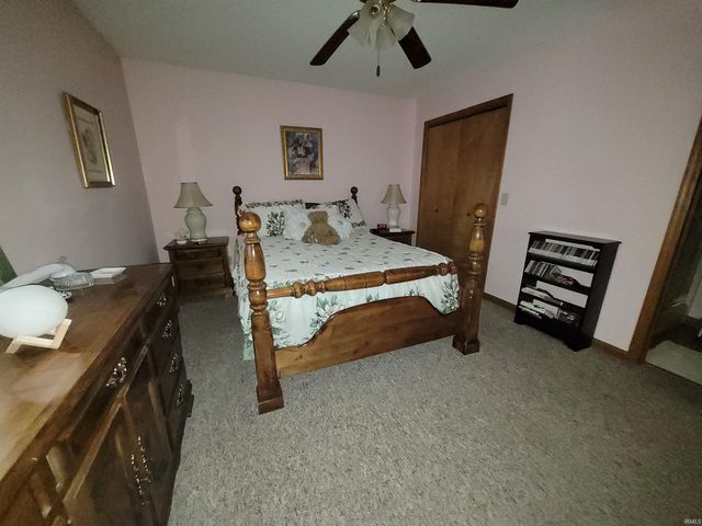 1116 Cherry Hills Drive, Mount Vernon, IN 47620